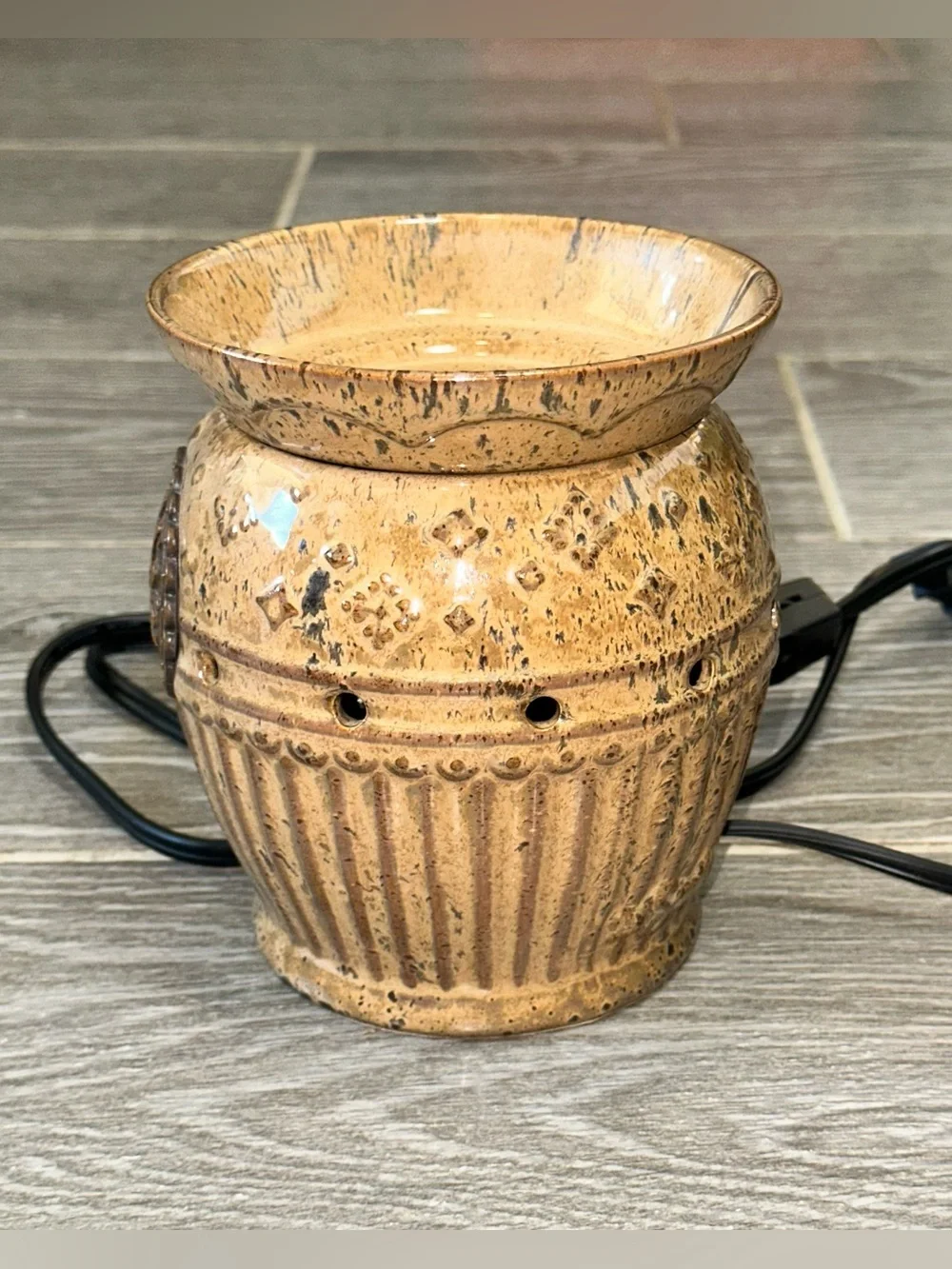 SCENTSY Arthur Full Size Ceramic Electric Wax Warmer Retired Imperial Line Works